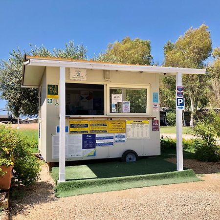 Camping Cala D'Ostia 풀라 외부 사진