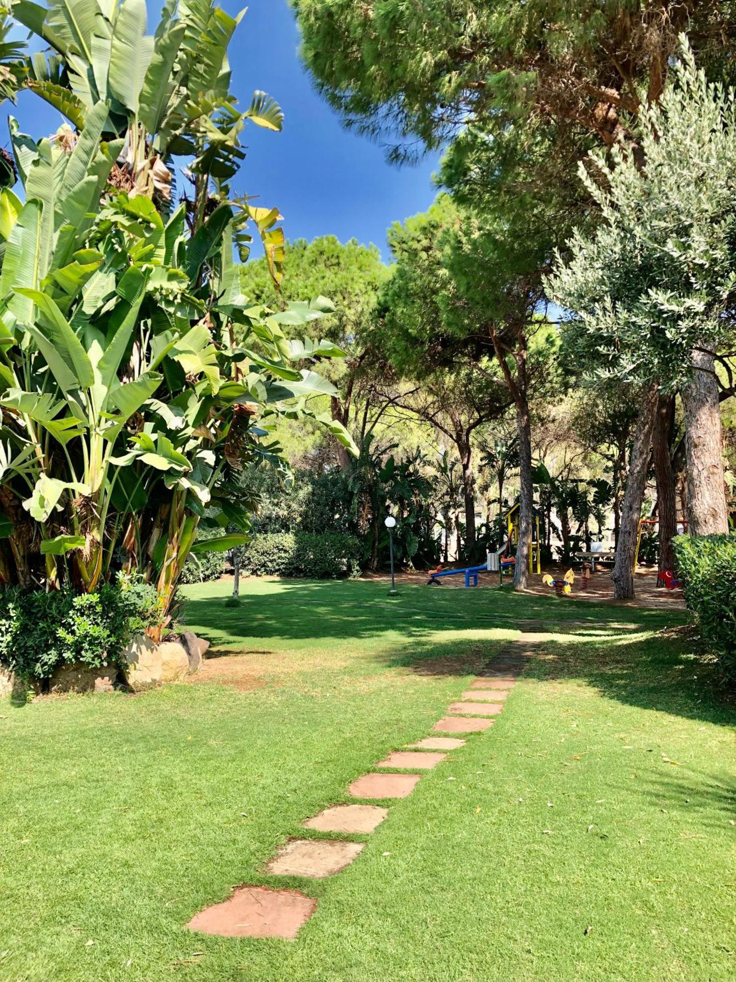 Camping Cala D'Ostia 풀라 외부 사진