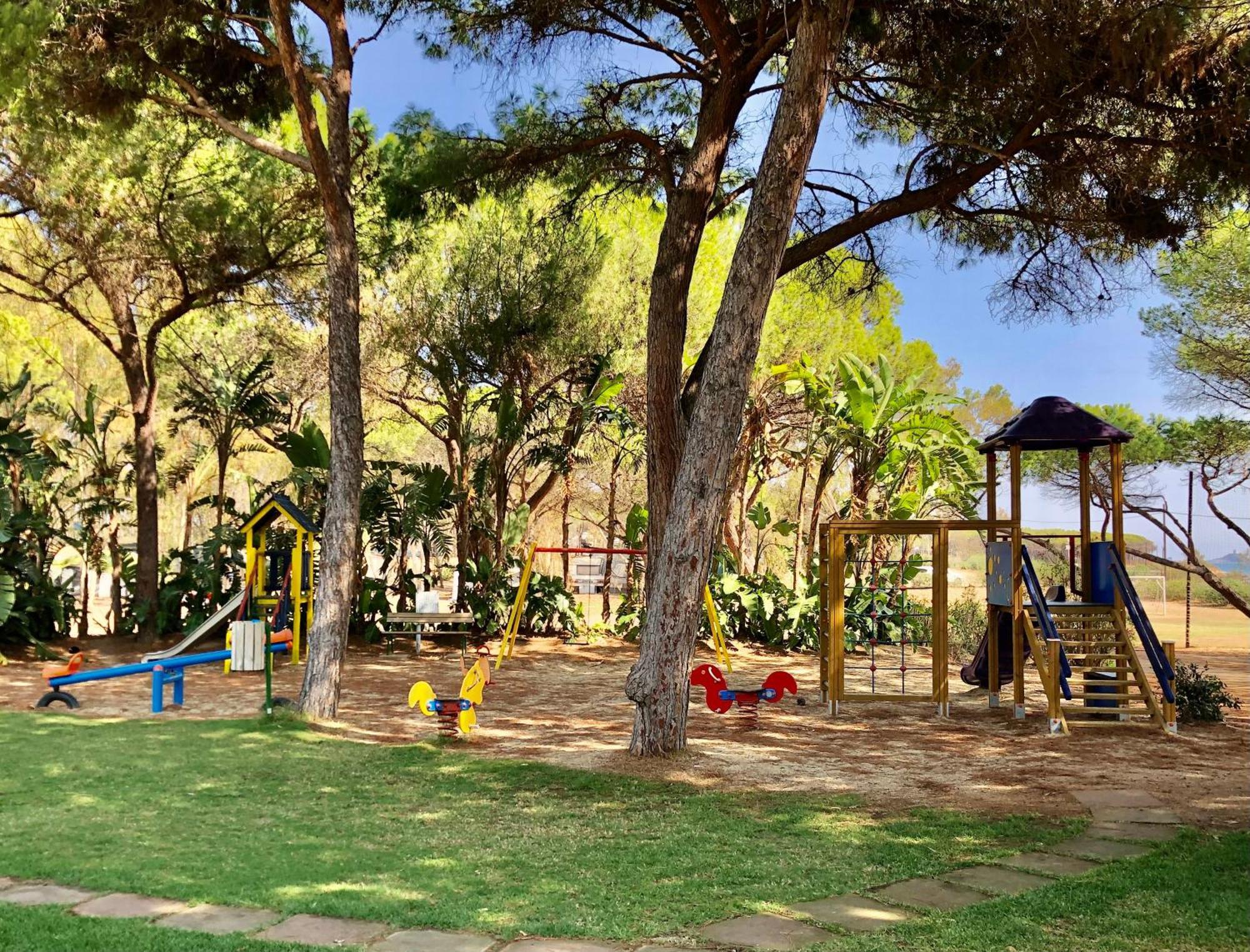 Camping Cala D'Ostia 풀라 외부 사진