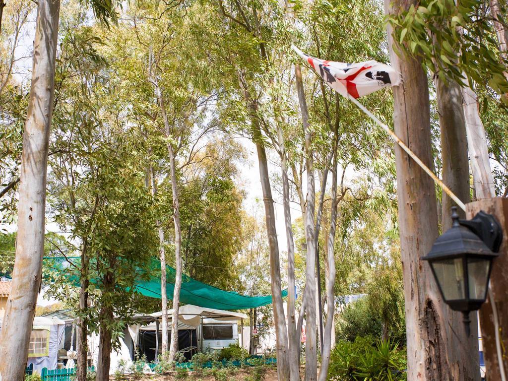 Camping Cala D'Ostia 풀라 외부 사진